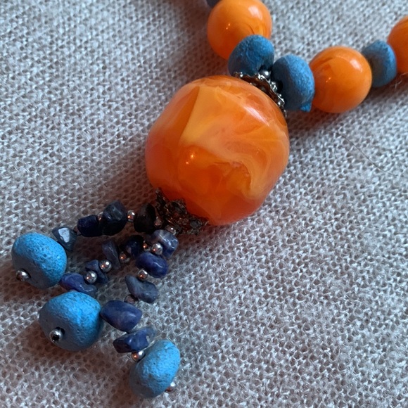 Tassel Necklace - Blue and orange beads - from Maroc - Picture 4 of 10